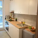 Deluxe Alezzi Pool & 4* Năvodari