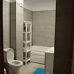 Deluxe Alezzi Pool & 4*