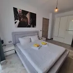 Hotell Deluxe Alezzi Pool & Năvodari