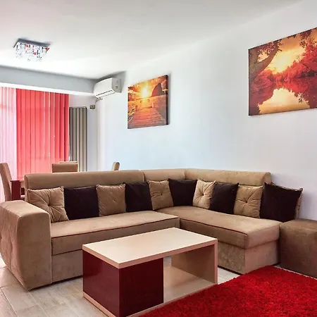 ホテル Deluxe By Alz 4*