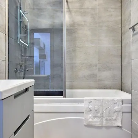 Deluxe By Alz ホテル ナボダリ