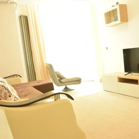 Deluxe By Alz ホテル