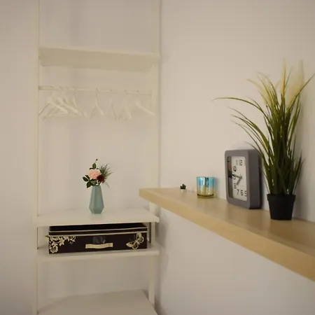 ホテル Deluxe By Alz 4*