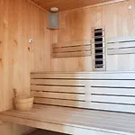 Deluxe Alezzi Pool & 4* Năvodari