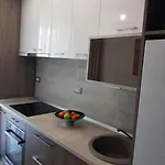 فندق Deluxe Alezzi Pool & Năvodari