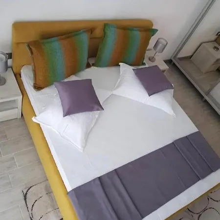 Deluxe Alezzi Pool & Hotel 4*